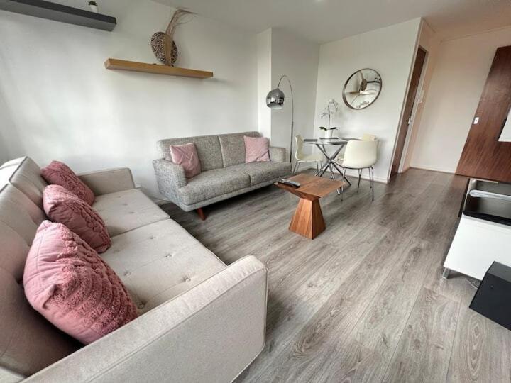 1 Bedroom In Woolwich With Free Parking Apartamento *